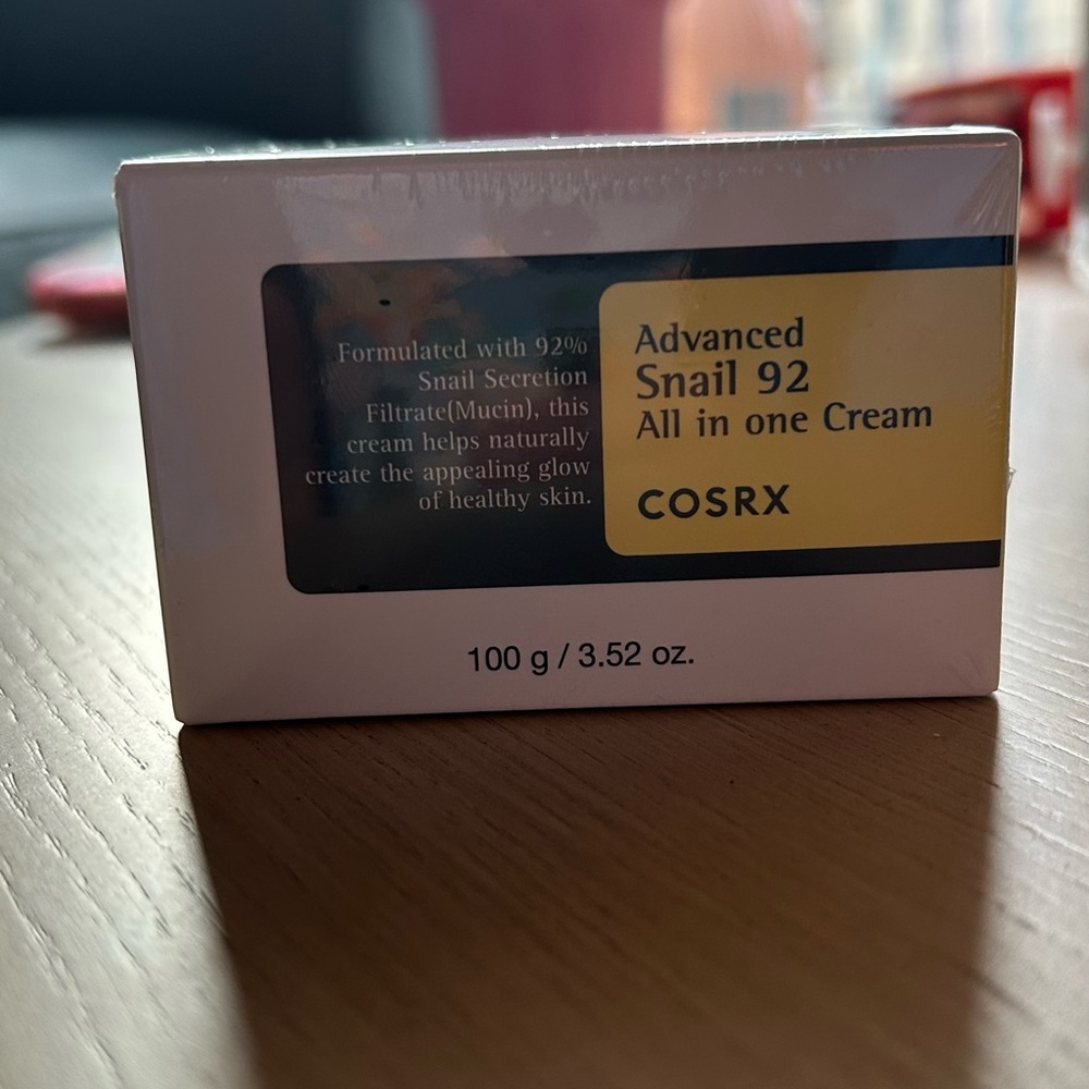 COSRX Advanced Snail 92 Cream - White and Yellow